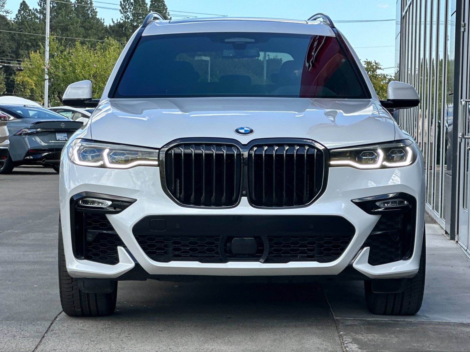 Used 2022 BMW X7 M50i AWD/4WD image 8