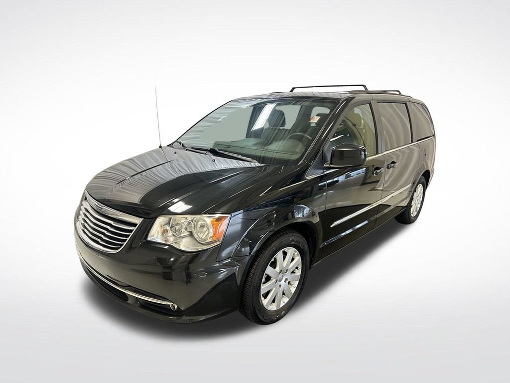 Used 2016 Chrysler Town & Country Touring FWD image 25