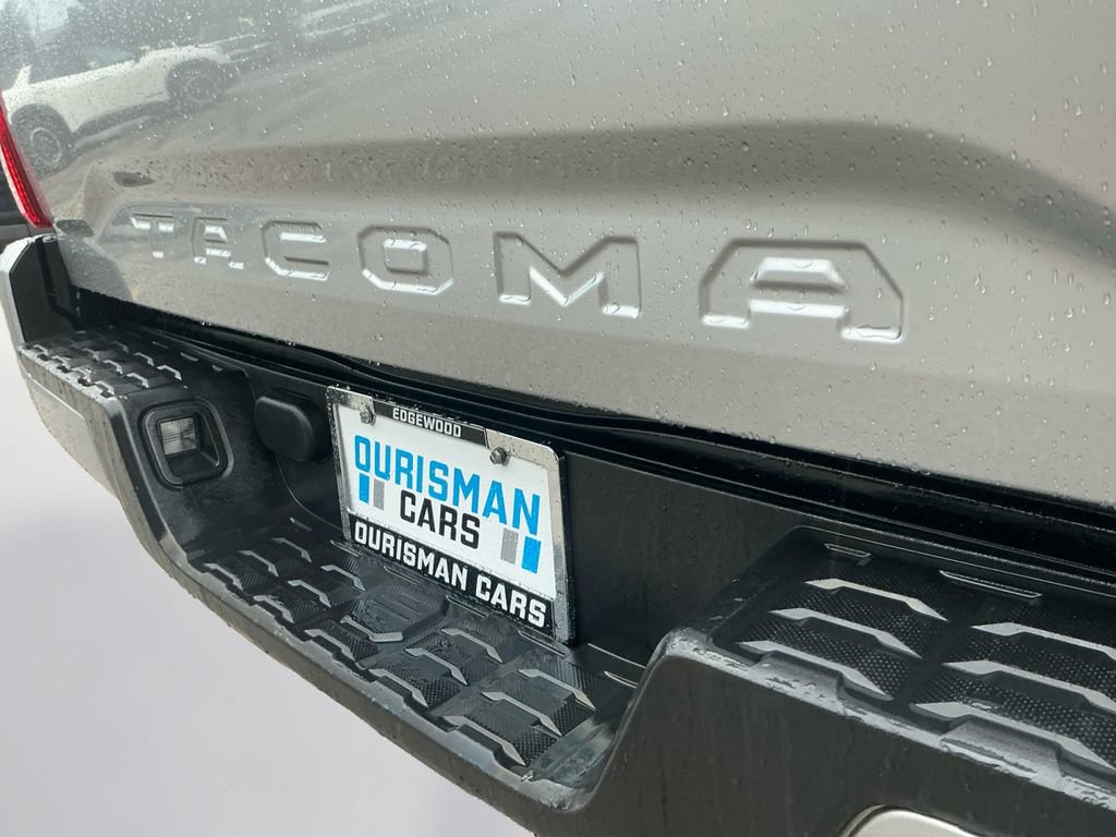 Used 2020 Toyota Tacoma SR w/ SR Convenience Package RWD image 23