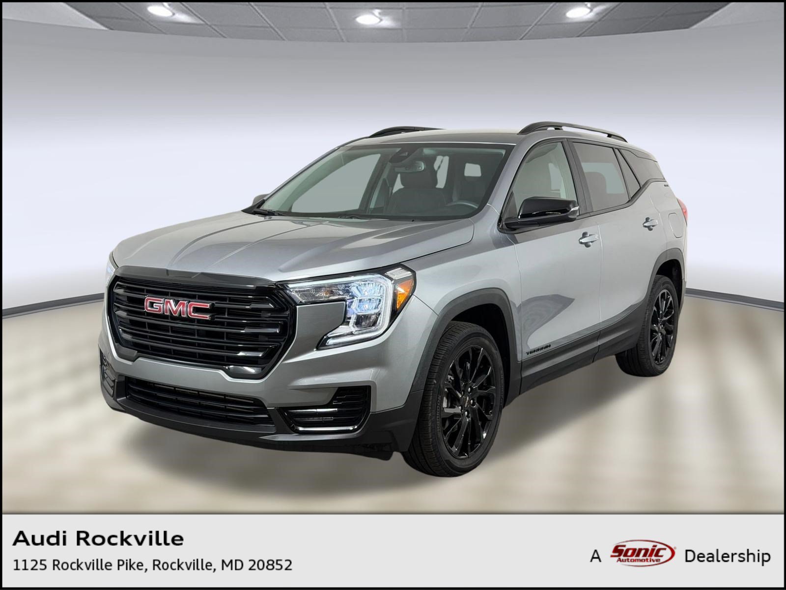 Used 2023 GMC Terrain SLE w/ Driver Convenience Package AWD/4WD image 1