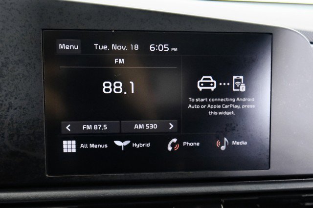 Used 2024 Kia Niro LX image 23