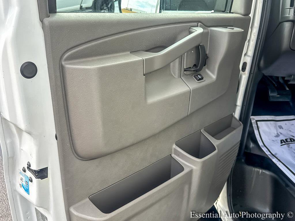Used 2018 Chevrolet Express 3500 w/ Power Convenience Package image 21