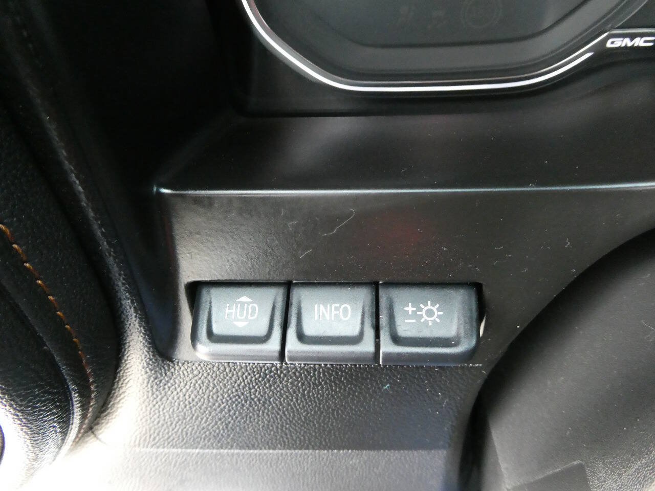 Used 2021 GMC Sierra 1500 AT4 w/ Technology Package AWD/4WD image 24