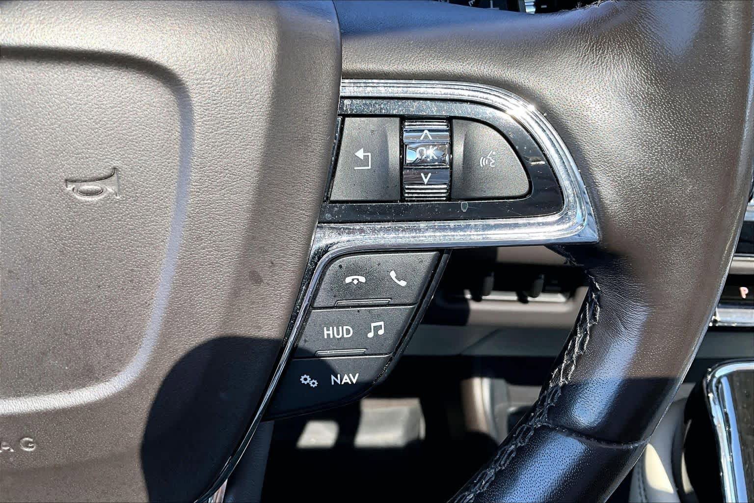 Used 2020 Lincoln Navigator Black Label AWD/4WD image 23