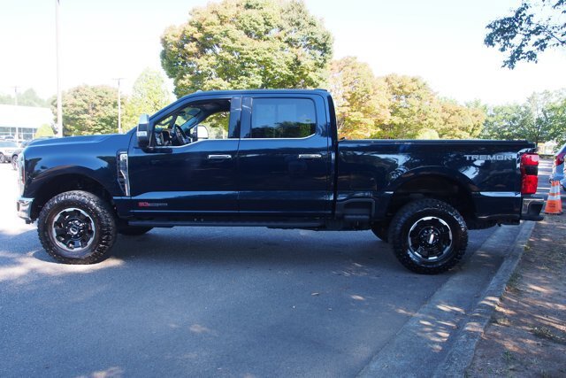 Certified 2025 Ford F350 Lariat w/ Lariat Ultimate Package AWD/4WD image 4