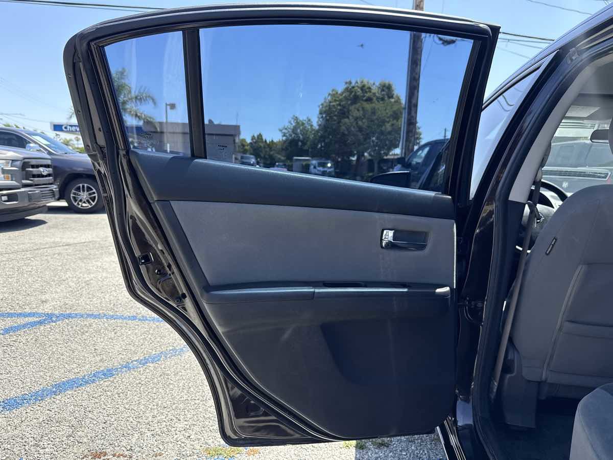 Used 2010 Nissan Sentra 2.0 S FWD image 9