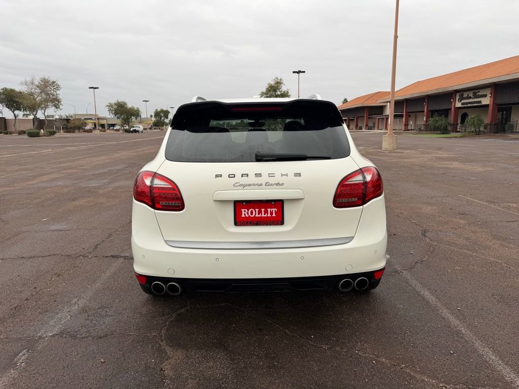Used 2012 Porsche Cayenne Turbo image 7