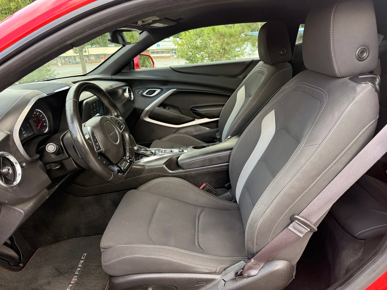 Used 2017 Chevrolet Camaro LT RWD image 34