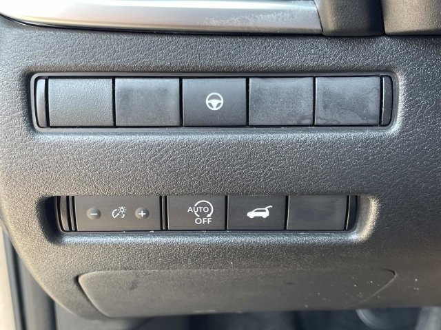 Used 2023 Nissan Rogue SV w/ SV Premium B Package AWD/4WD image 35