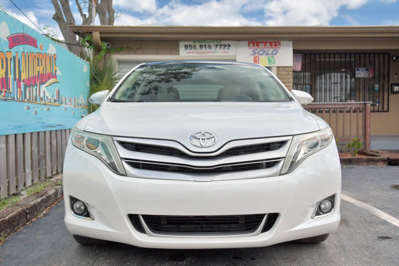 Used 2013 Toyota Venza Limited w/ Tow Prep Pkg image 2