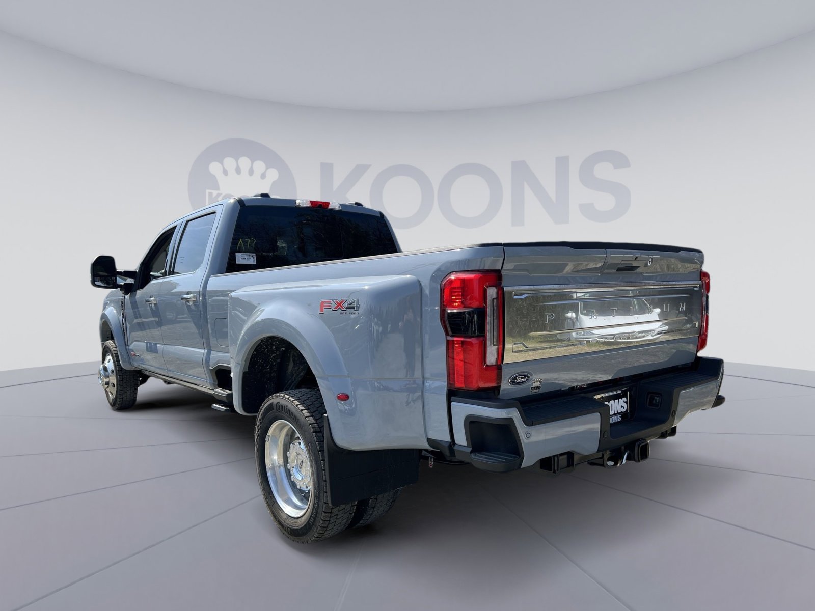 New 2026 Ford F450 Platinum w/ Platinum Plus Package image 4