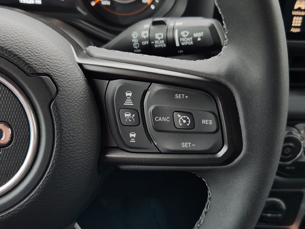Used 2025 Jeep Wrangler Unlimited Rubicon w/ Safety Group AWD/4WD image 18