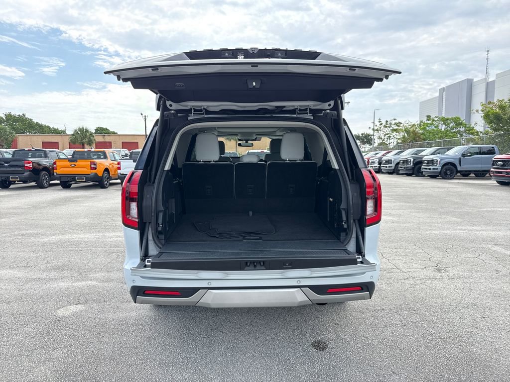 Used 2025 Ford Expedition Max Platinum AWD/4WD image 34