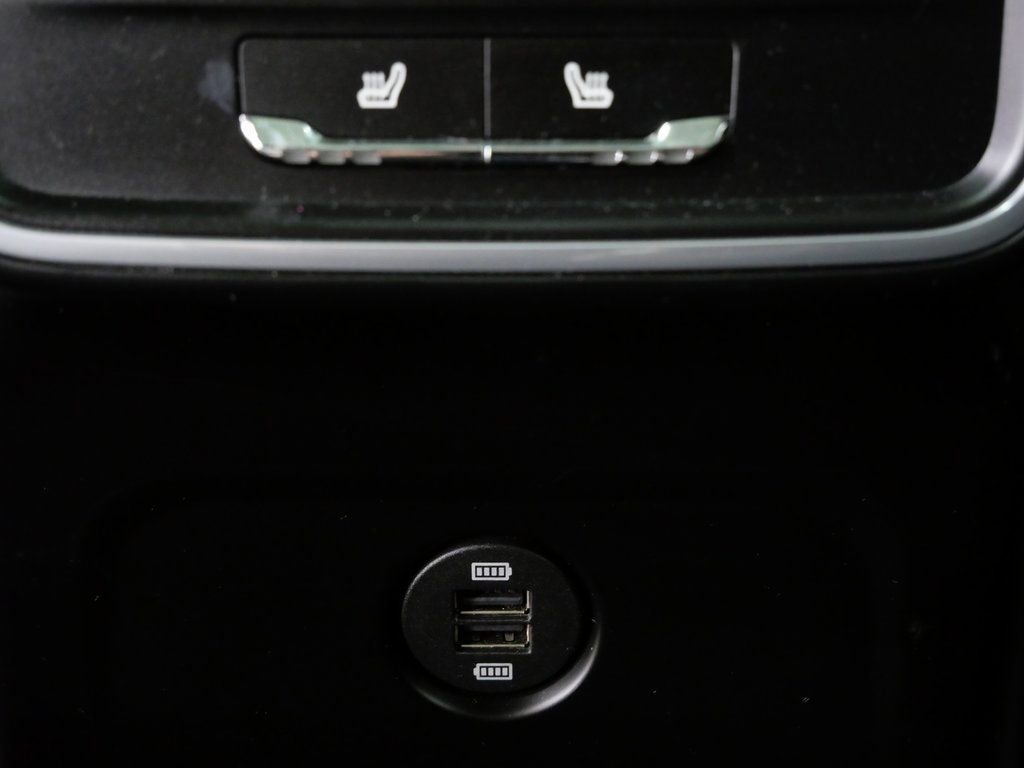 Used 2019 Porsche Macan Base image 26