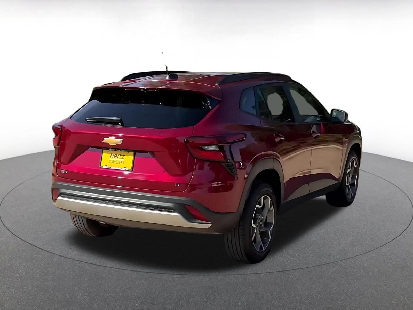 Used 2025 Chevrolet Trax LT FWD image 14