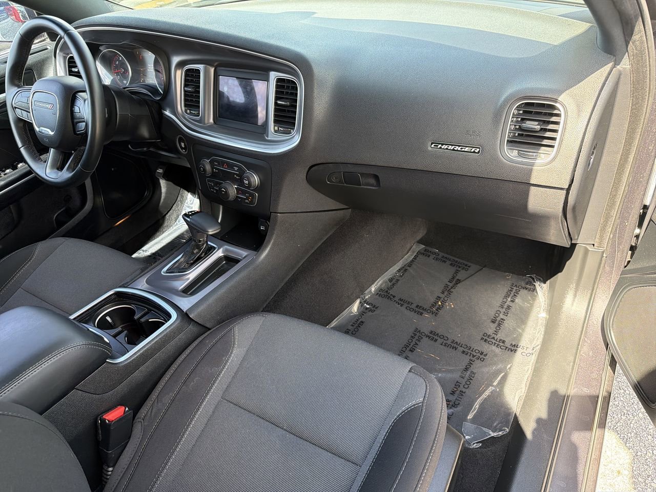 Used 2020 Dodge Charger SXT RWD image 10