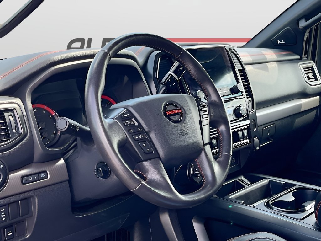 Used 2022 Nissan Titan PRO-4X w/ Pro-4x Convenience Package AWD/4WD image 9