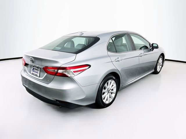 Used 2019 Toyota Camry L image 7