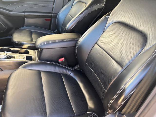 Certified 2023 Ford Escape Platinum AWD/4WD image 4