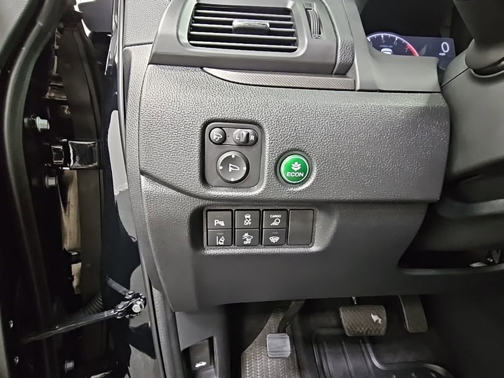 Used 2025 Honda Ridgeline TrailSport image 29