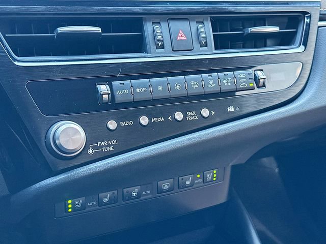 Used 2023 Lexus ES 350 w/ Premium Package image 15