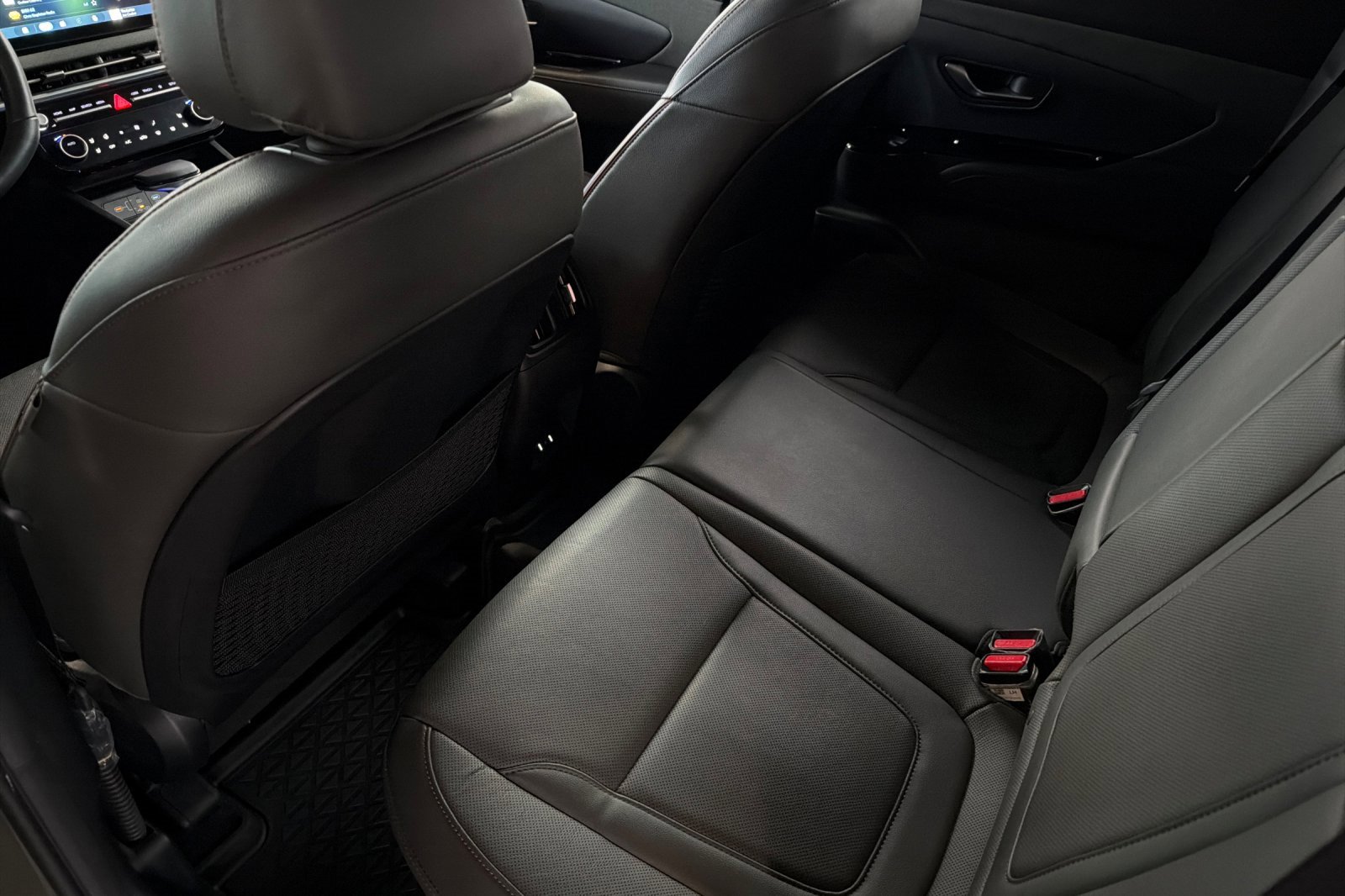 Certified 2025 Hyundai Santa Cruz Limited image 16