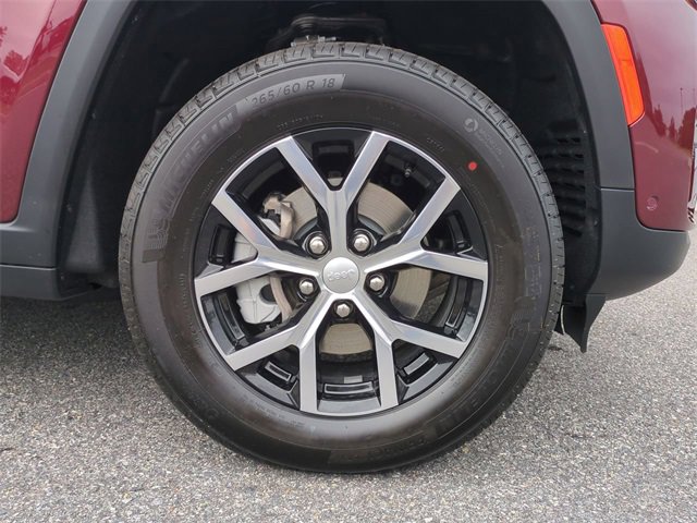 New 2025 Jeep Grand Cherokee Limited w/ Luxury Tech Group II image 11
