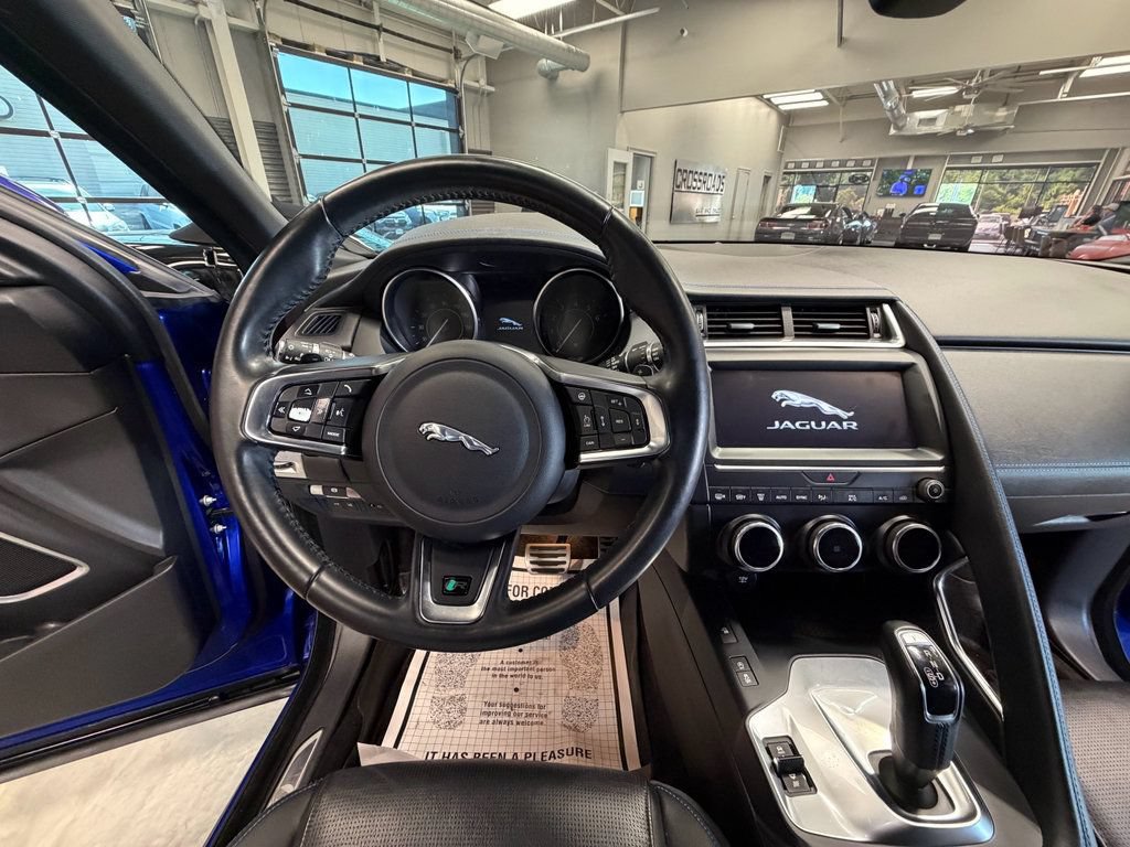 Used 2019 Jaguar E-PACE R-Dynamic SE AWD/4WD image 9