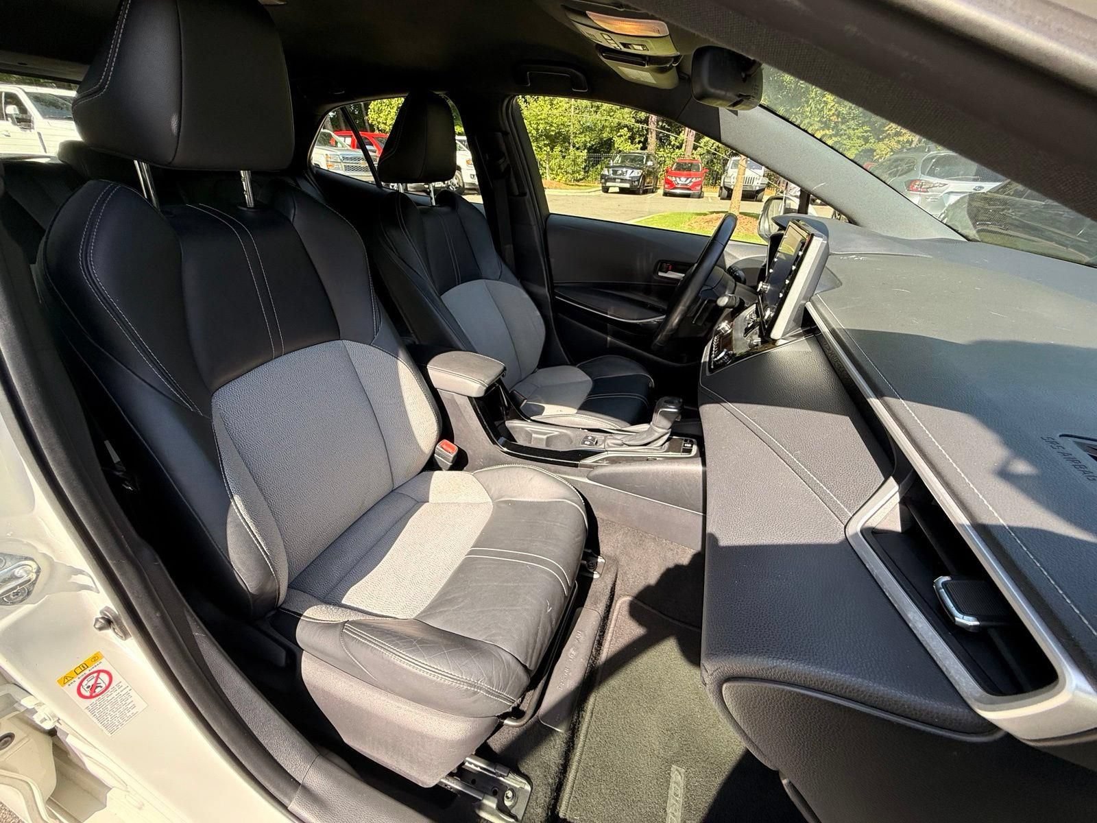 Used 2019 Toyota Corolla XSE FWD image 21