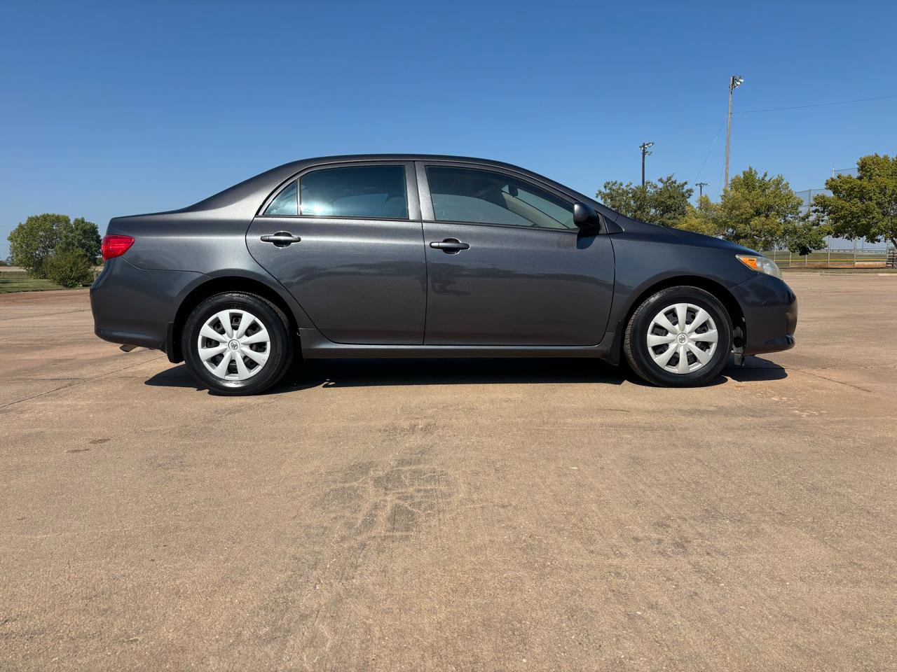 Used 2010 Toyota Corolla FWD image 20