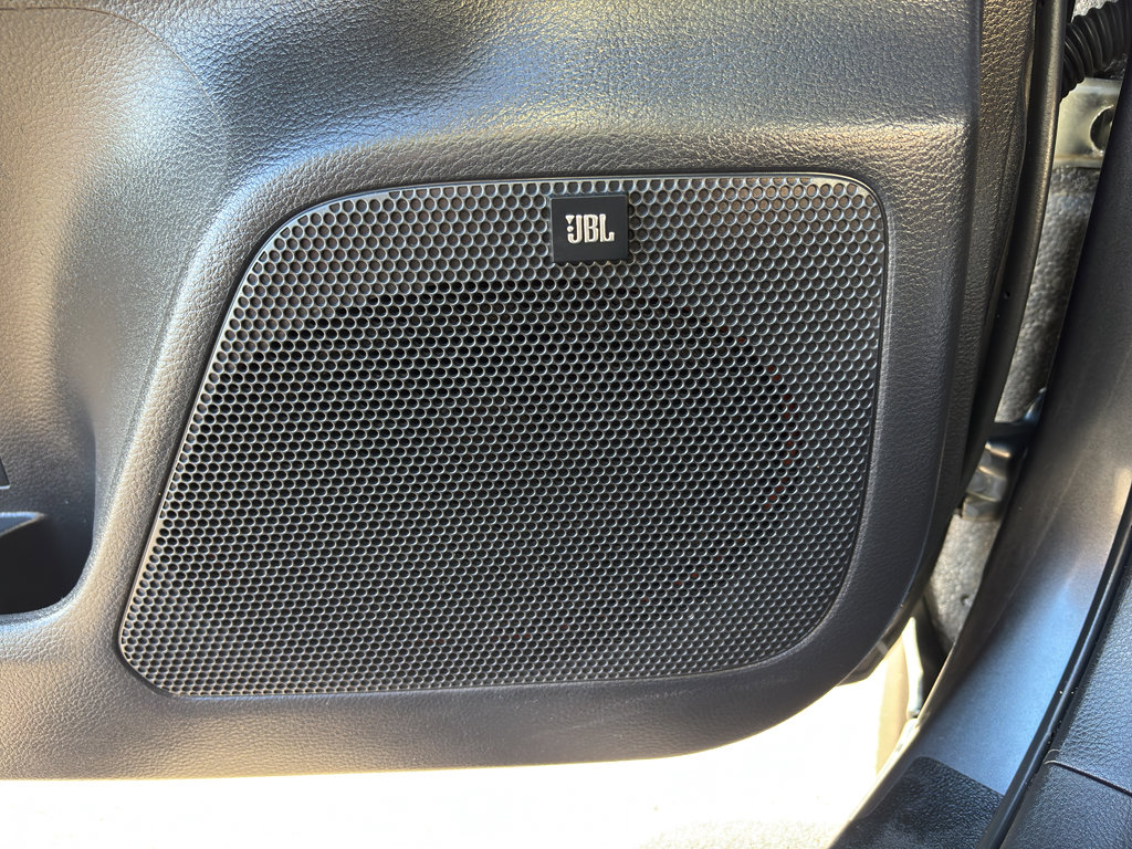 Used 2022 Toyota Tacoma Limited image 22