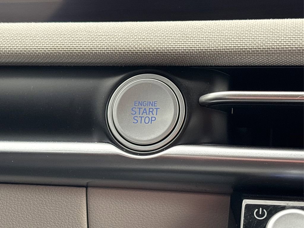 Used 2025 Hyundai Tucson Limited image 26