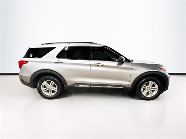 Used 2022 Ford Explorer XLT image 8
