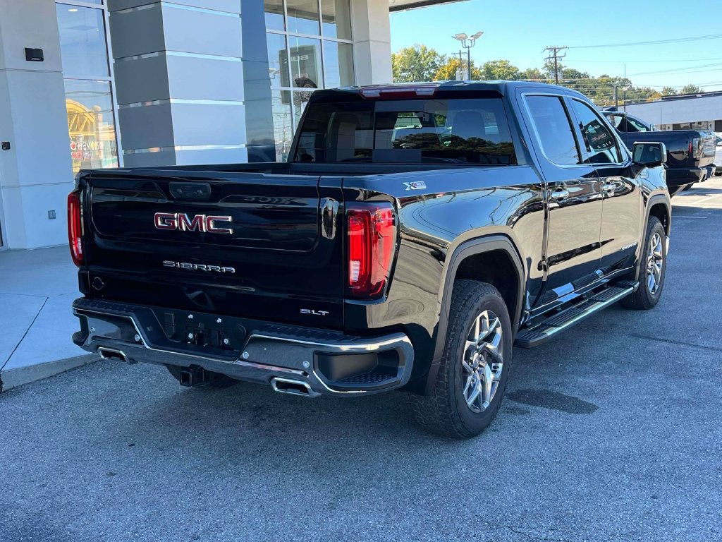 New 2026 GMC Sierra 1500 SLT w/ SLT Premium Plus Package AWD/4WD image 3