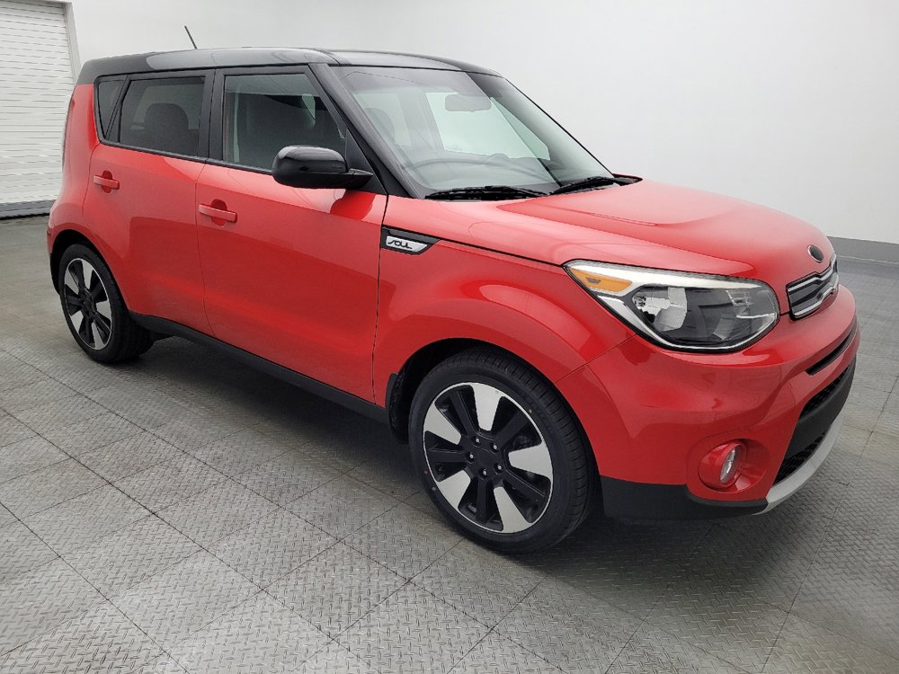 Used 2019 Kia Soul + FWD image 13