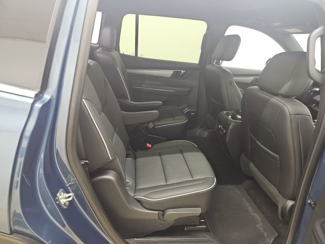 Used 2025 Buick Enclave Preferred image 18