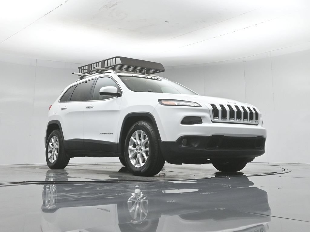 Used 2017 Jeep Cherokee Latitude FWD image 48