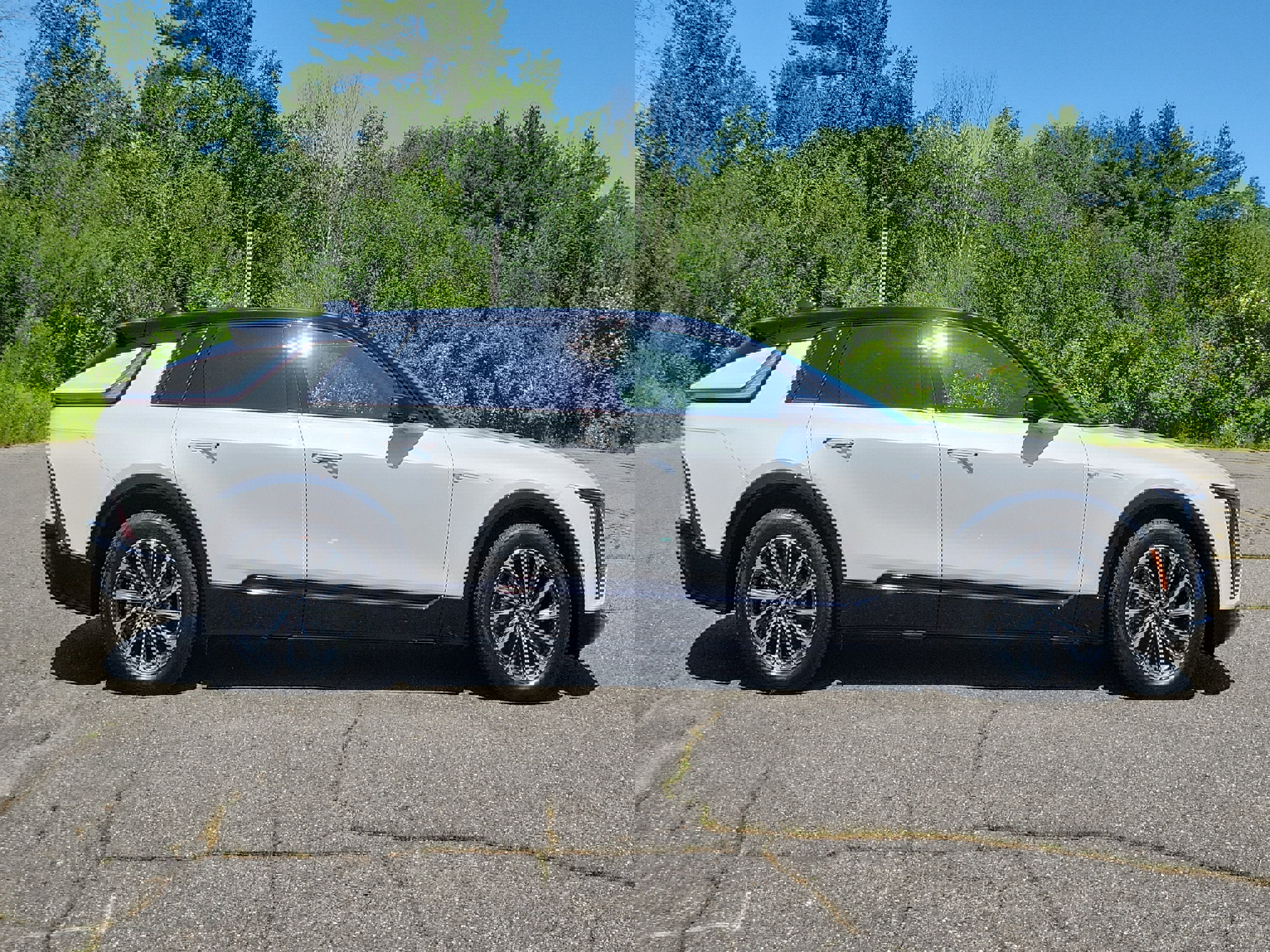 New 2025 Cadillac Lyriq Sport image 4