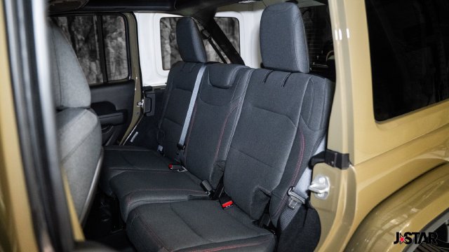 New 2025 Jeep Wrangler Unlimited Rubicon w/ Safety Group AWD/4WD image 10