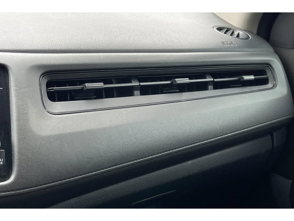 Certified 2017 Honda HR-V LX image 29
