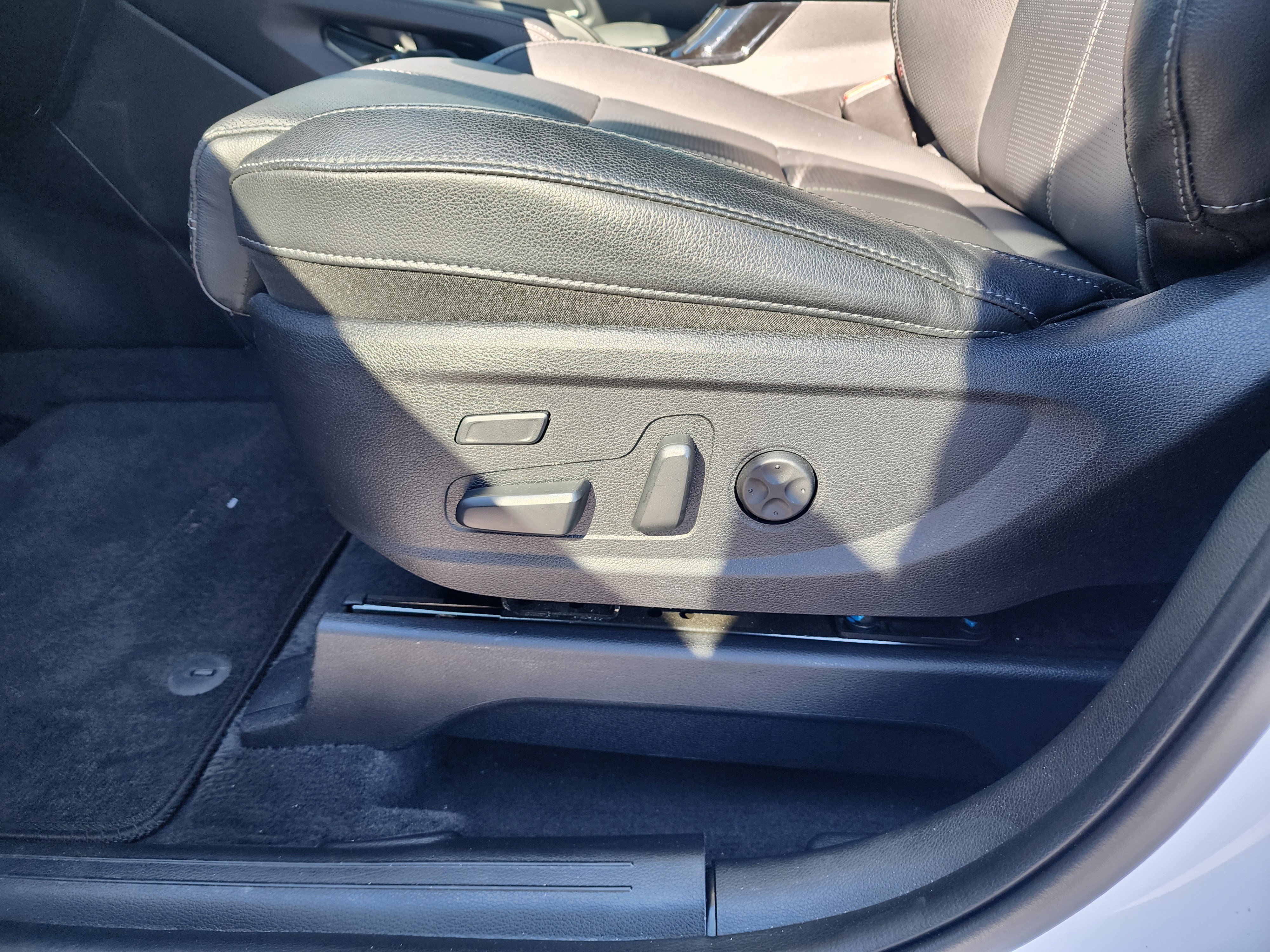 Used 2024 Kia Telluride SX image 24