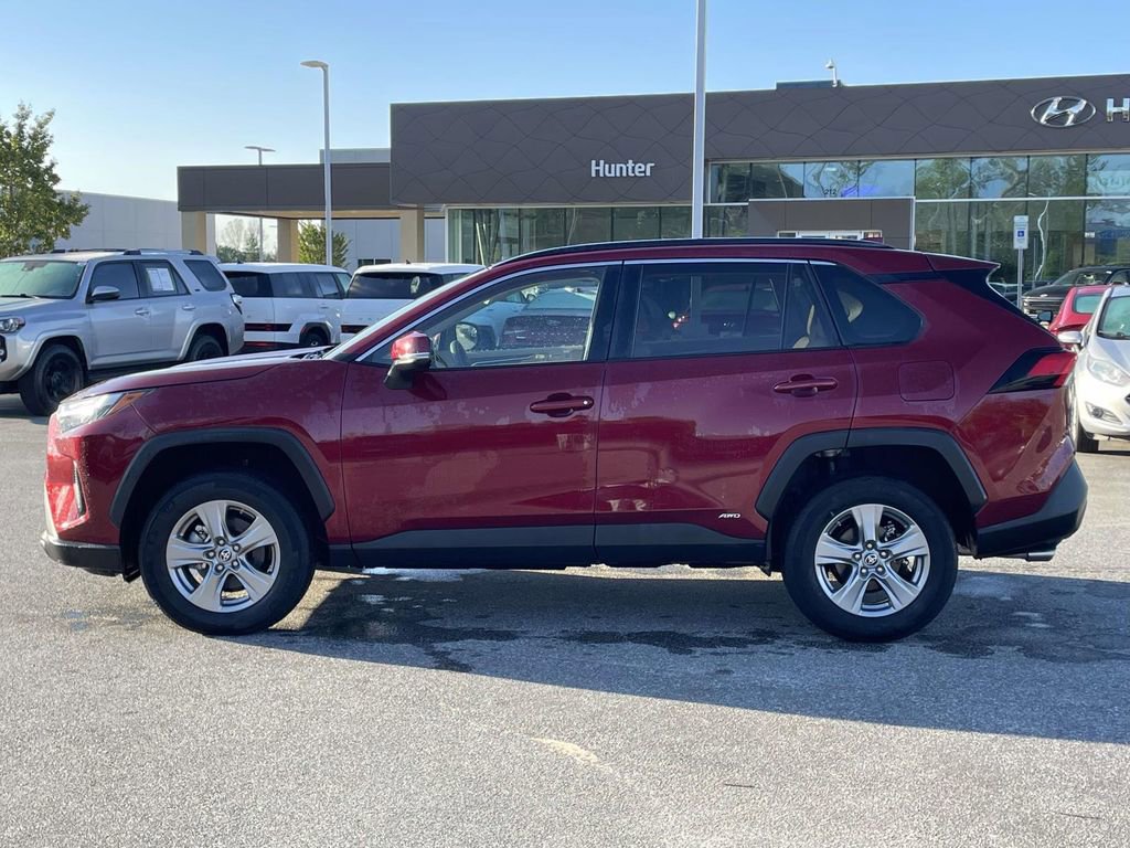 Used 2023 Toyota RAV4 LE AWD/4WD image 26