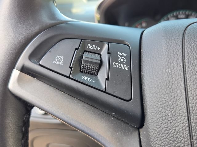 Used 2020 Chevrolet Trax LT w/ LT Convenience Package FWD image 24