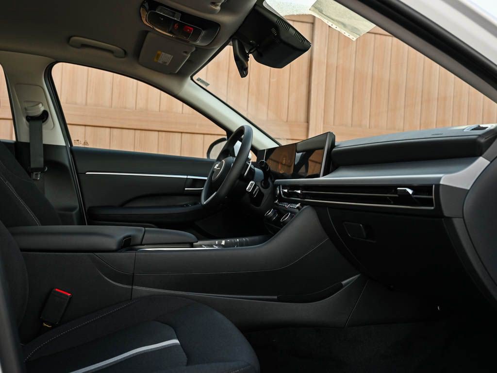 New 2026 Hyundai Sonata Blue FWD image 9