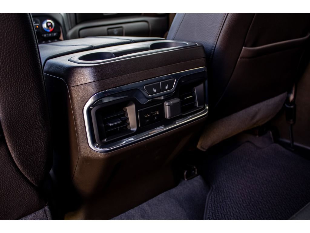 Used 2023 GMC Sierra 3500 Denali image 27