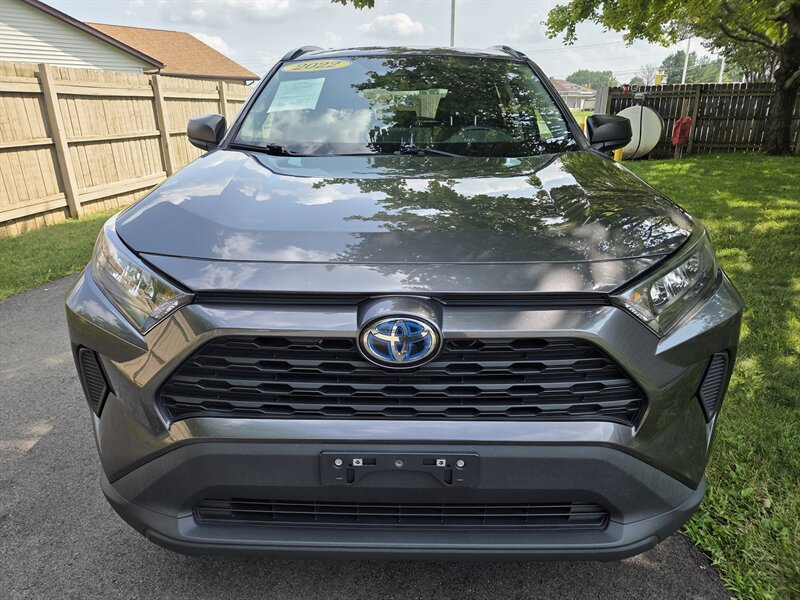 Used 2022 Toyota RAV4 LE AWD/4WD image 8