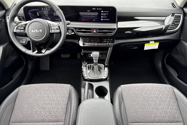 New 2026 Kia Seltos S FWD image 16