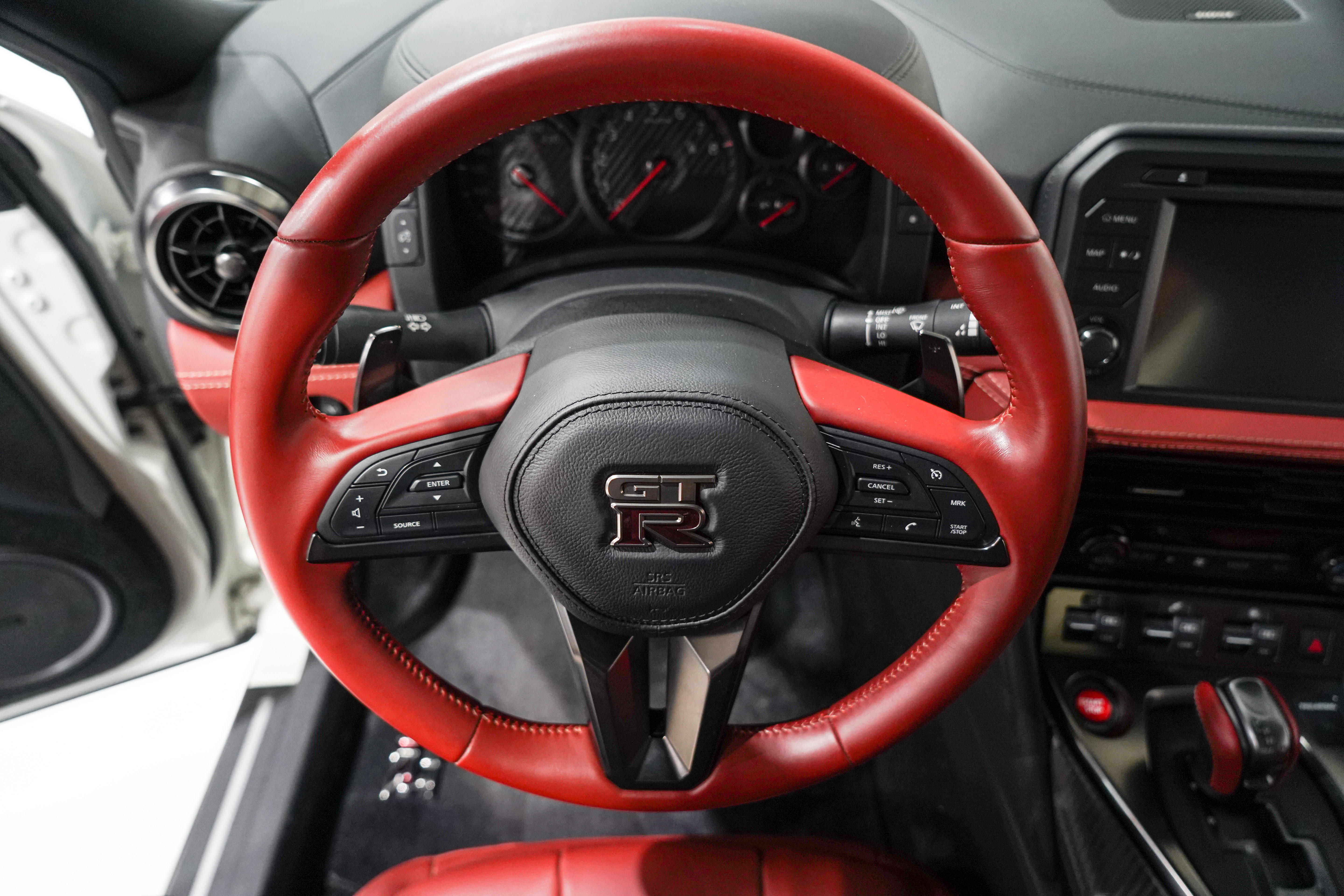 Used 2021 Nissan GT-R Premium AWD/4WD image 10