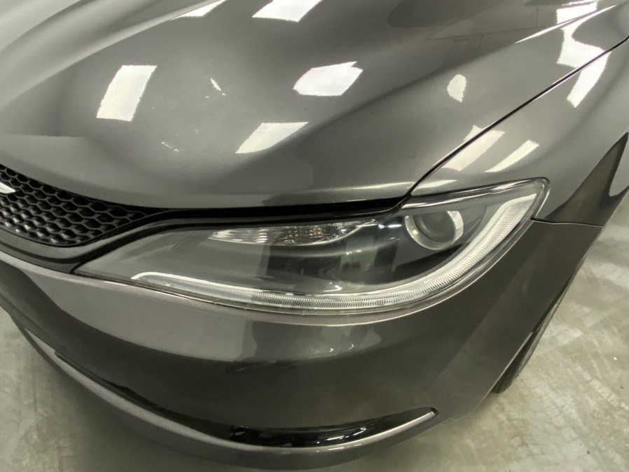 Used 2016 Chrysler 200 S w/ Comfort Group image 11