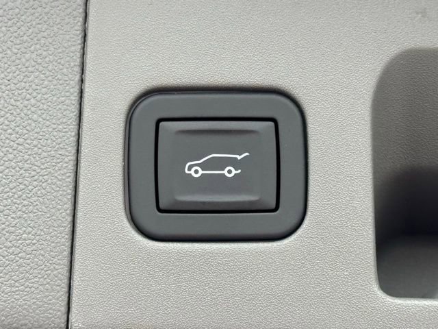 New 2025 Cadillac XT5 Premium Luxury w/ Technology Package FWD image 38